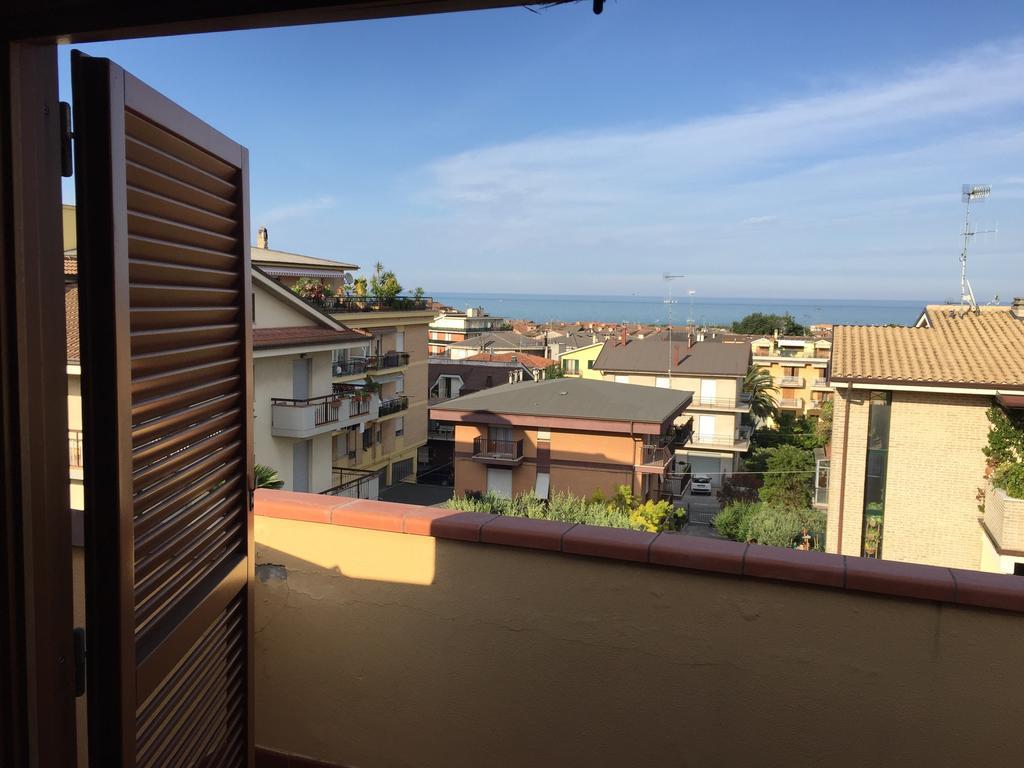 Mansarda Mare Apartment Altidona Luaran gambar